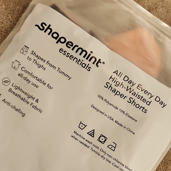 Shapermint Essentials Black High-Waisted Shaper Shorts Size M/L - Picture 4 of 5